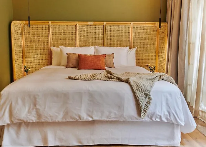 Casa Izeba Hotel 5*