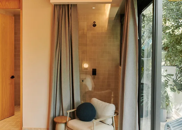 Casa Izeba Hotel